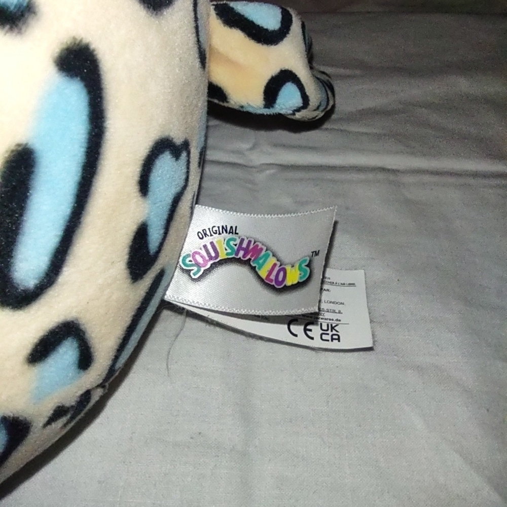 Squishmallows Liv The Teal Leopard 8" Plush - Picture 3 of 6